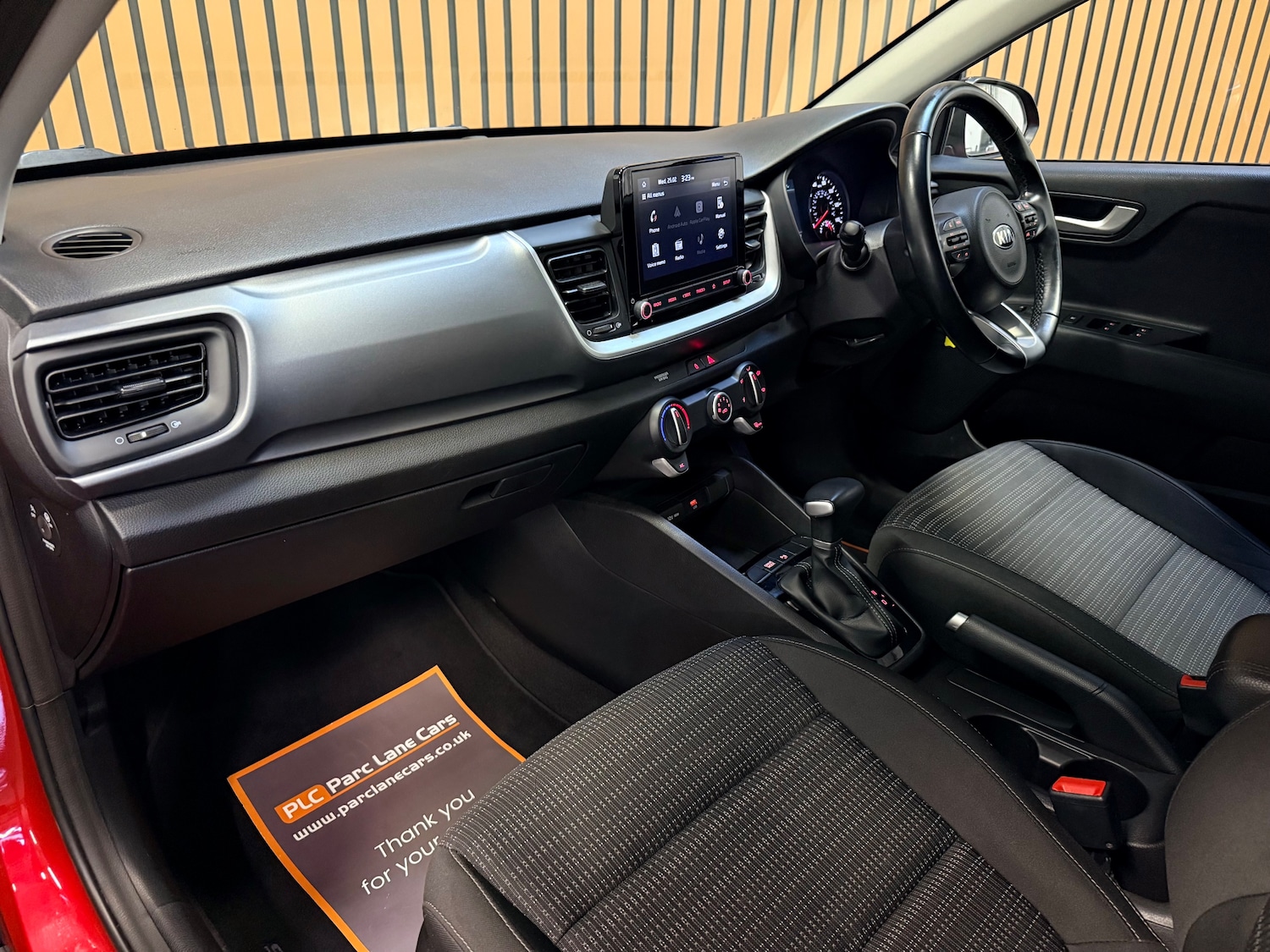 Used Kia Stonic 2020 for sale - 77408847: Photo 19