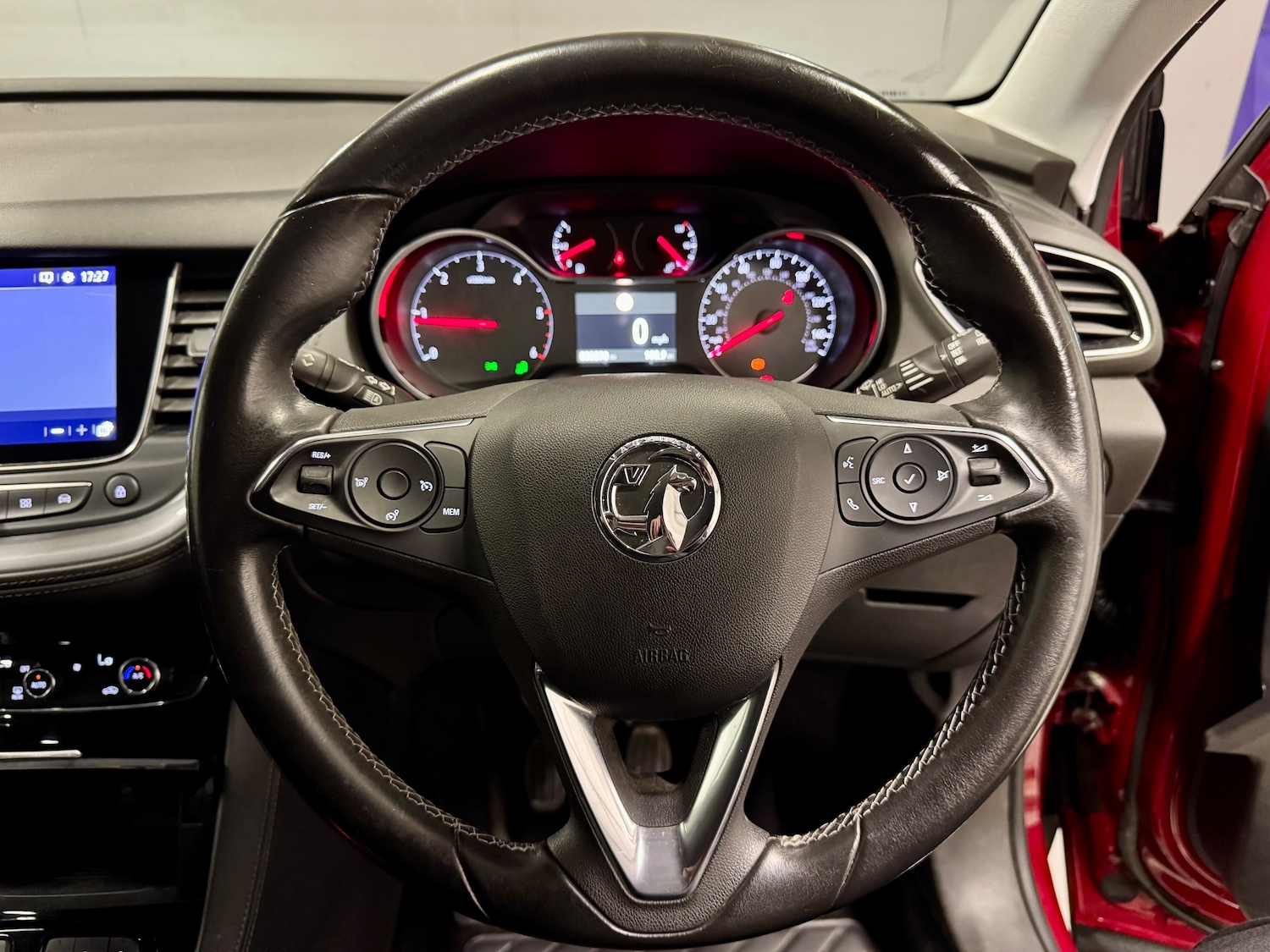 Used Vauxhall Grandland X 2018 for sale - 76565602: Photo 13