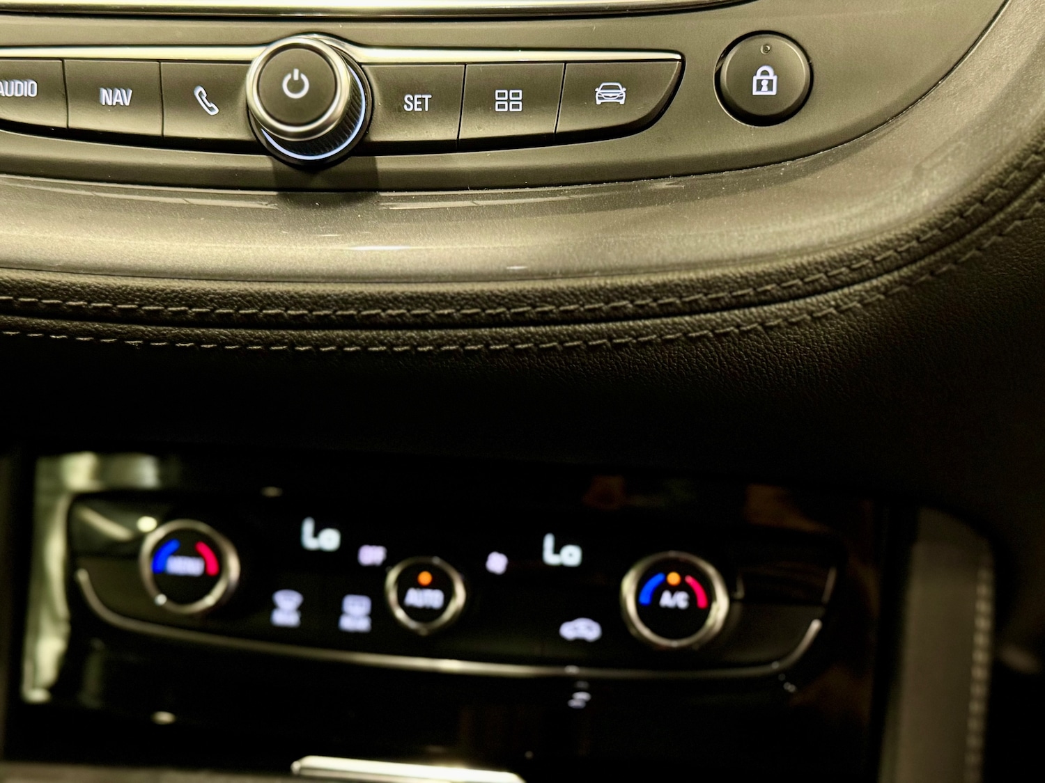 Used Vauxhall Grandland X 2018 for sale - 76565602: Photo 21