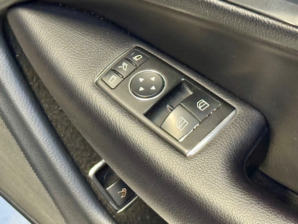 Used Mercedes-Benz C-Class 2013 for sale - 75489745: Photo 17