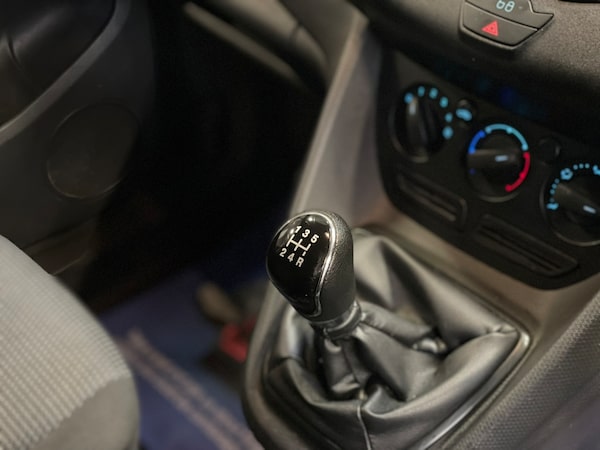 Used Ford Transit Connect 2018 for sale - 76273711: Photo 16