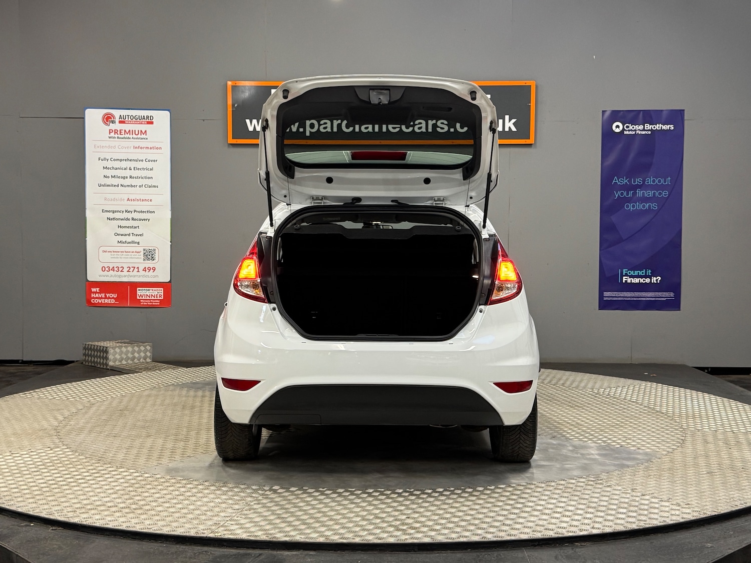 Used Ford Fiesta 2013 for sale - 76477484: Photo 5