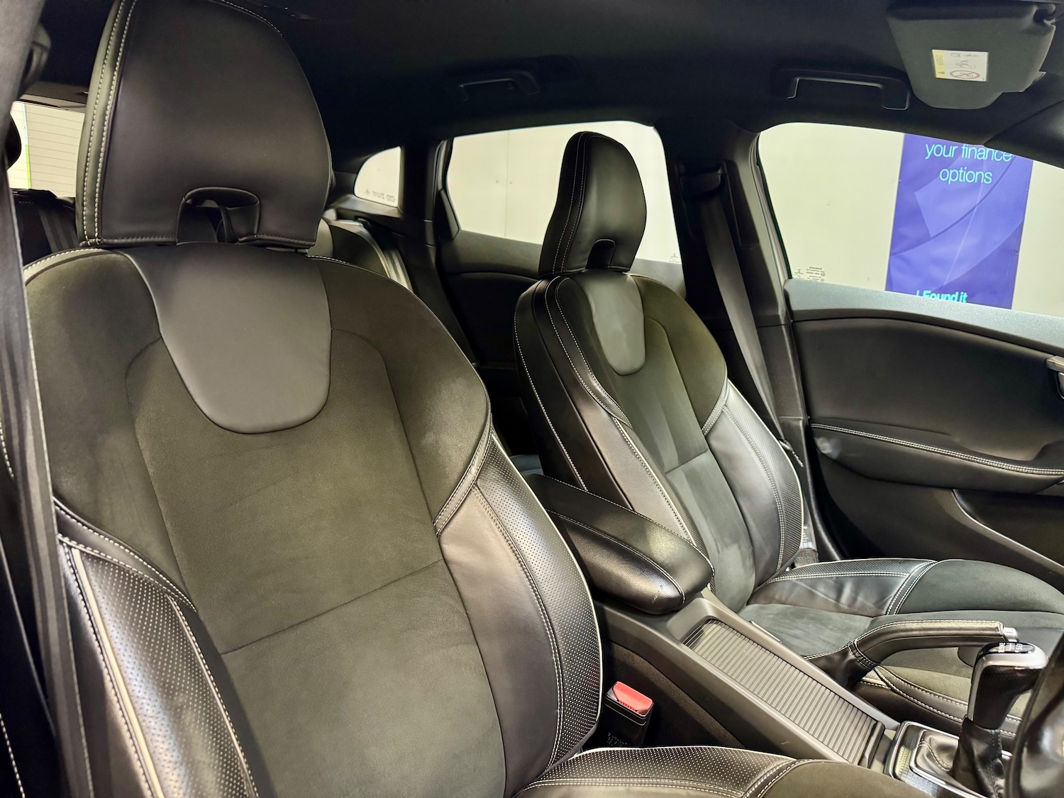 Used Volvo V40 2016 for sale - 76346867: Photo 23