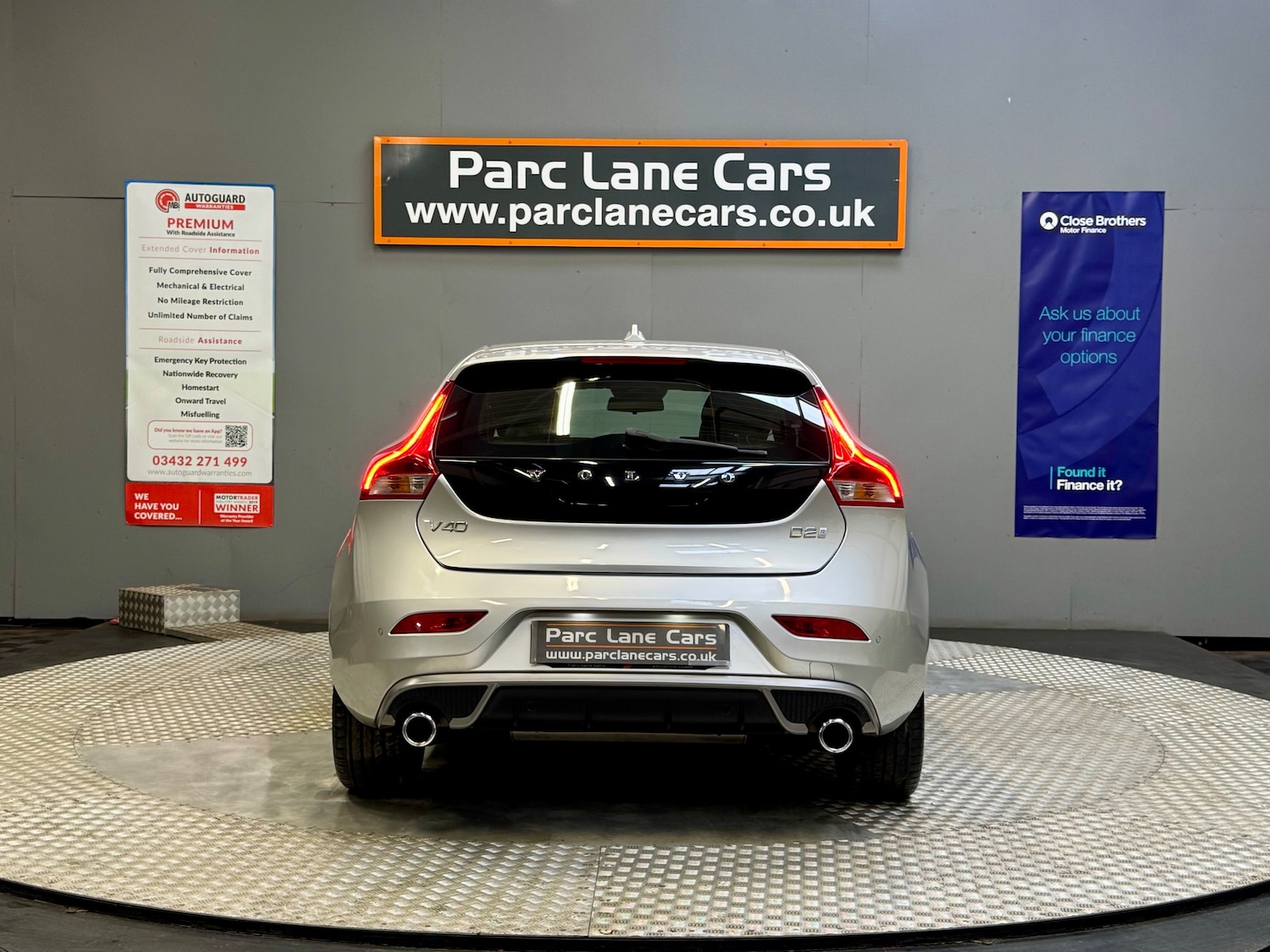 Used Volvo V40 2016 for sale - 76346867: Photo 4