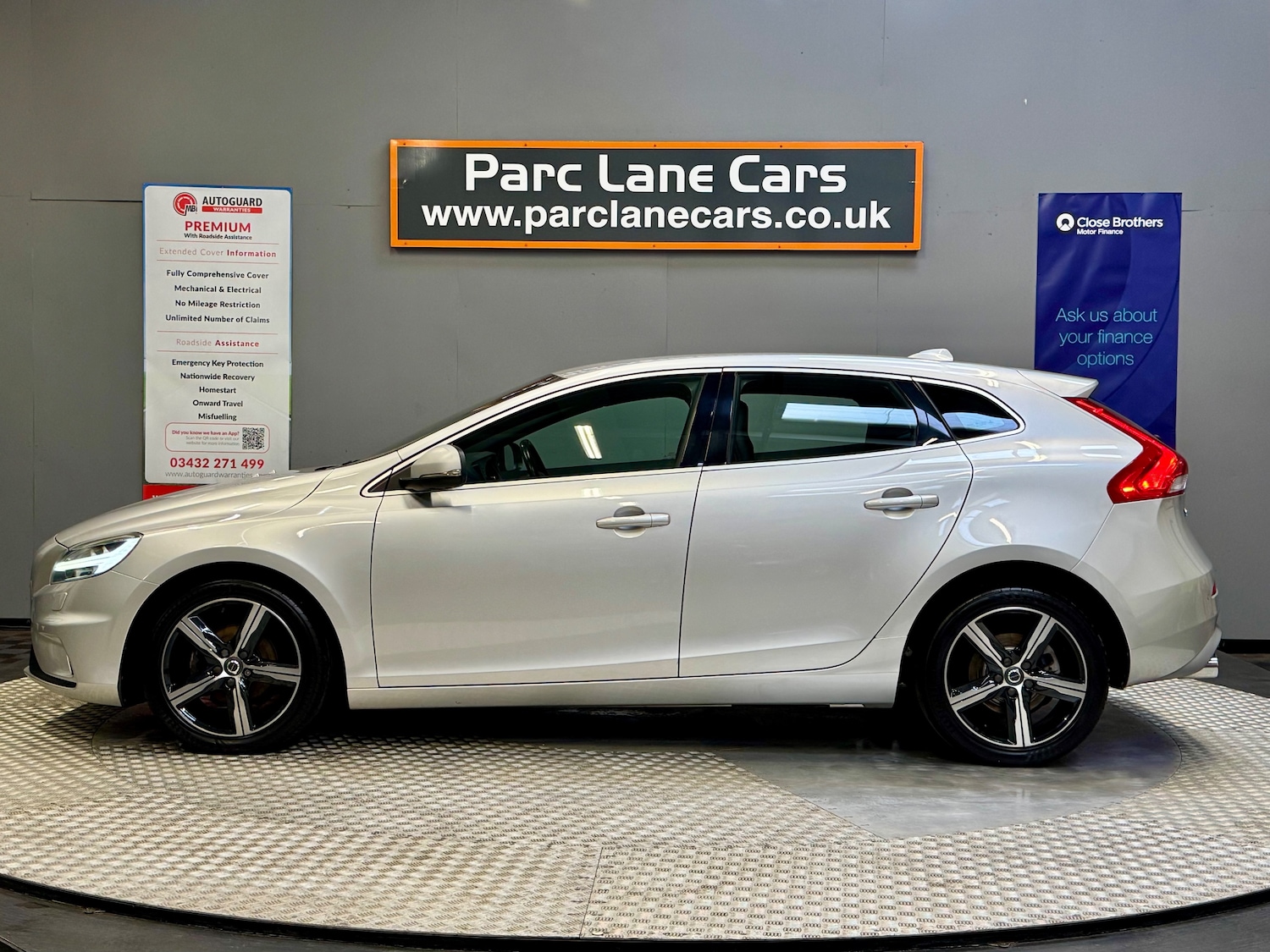 Used Volvo V40 2016 for sale - 76346867: Photo 7