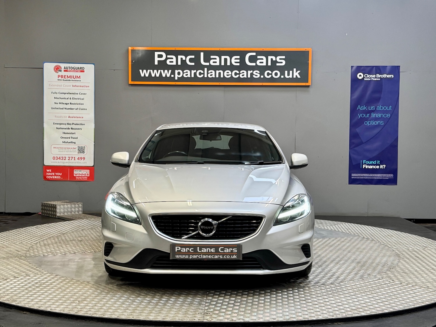 Used Volvo V40 2016 for sale - 76346867: Photo 9
