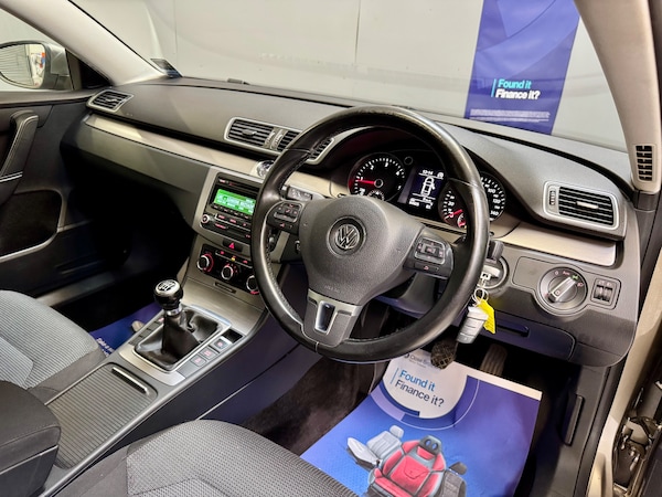 Used Volkswagen Passat 2012 for sale - 75337777: Photo 11