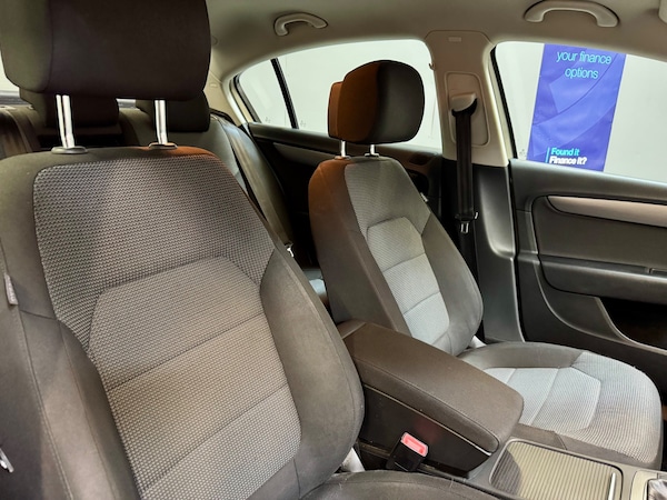Used Volkswagen Passat 2012 for sale - 75337777: Photo 15
