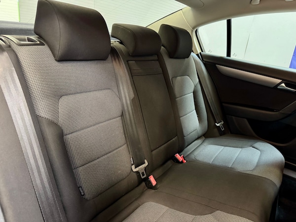 Used Volkswagen Passat 2012 for sale - 75337777: Photo 16
