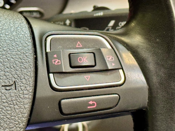 Used Volkswagen Passat 2012 for sale - 75337777: Photo 21