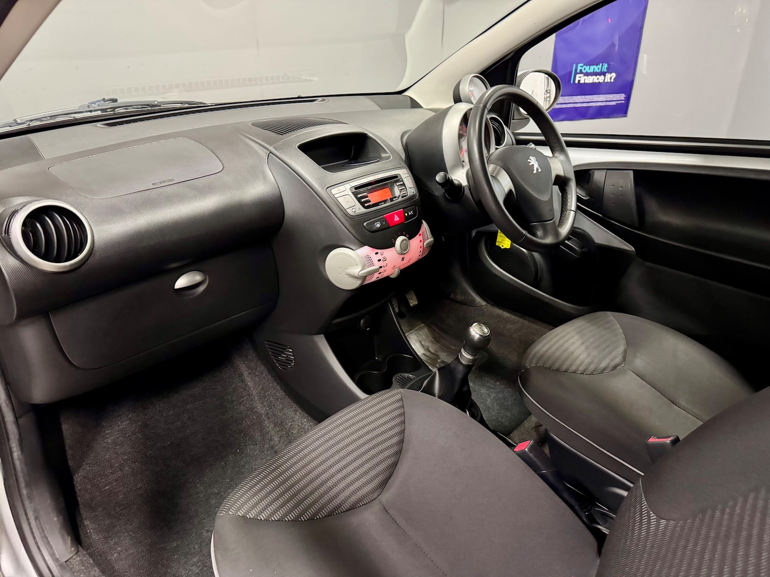 Used Peugeot 107 2012 for sale - 76557816: Photo 13