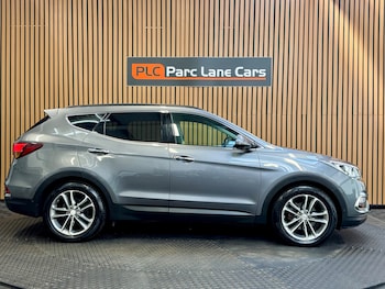 Used Hyundai Santa Fe 2016 for sale - 78331632: Photo