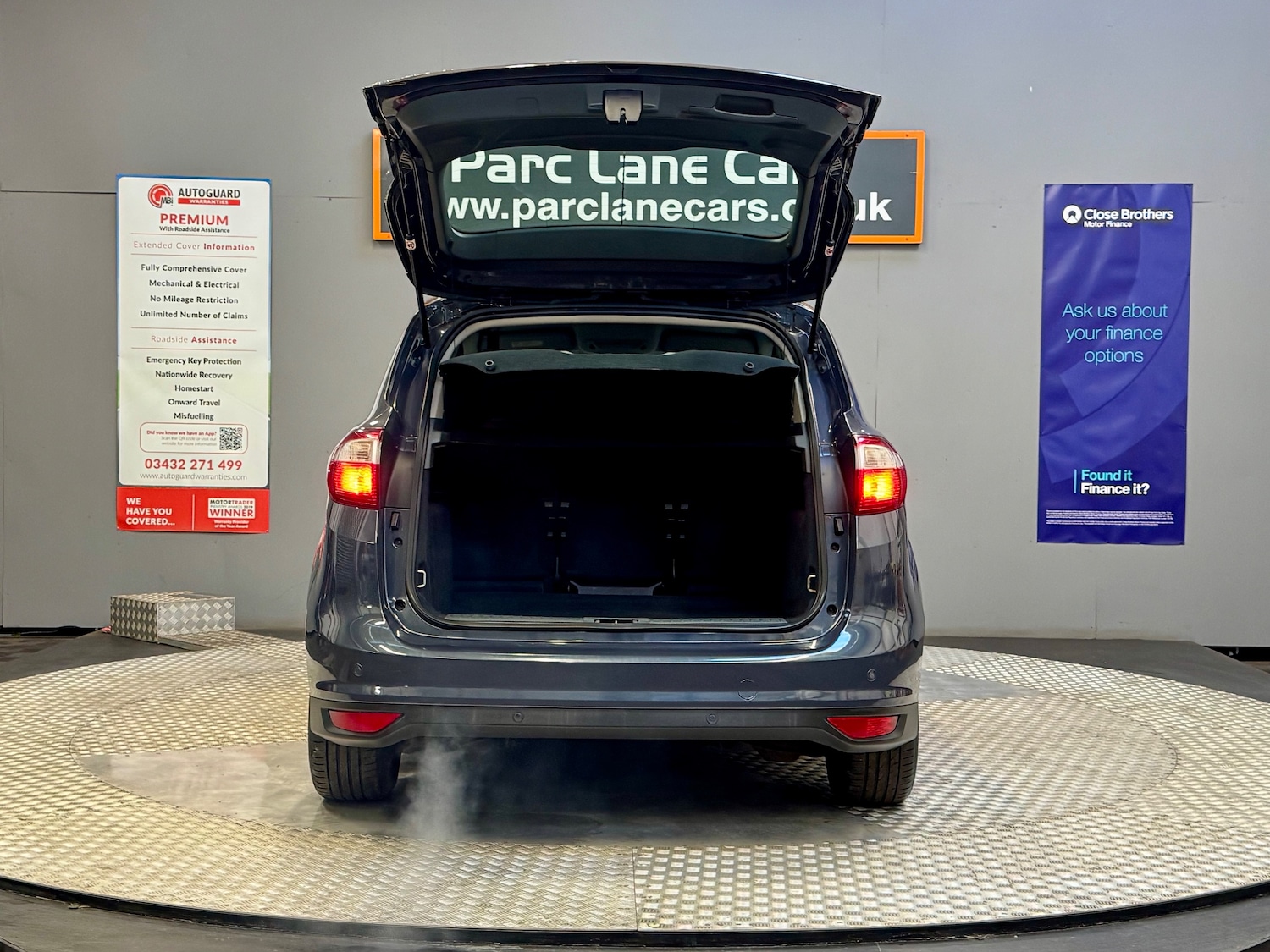 Used Ford C-Max 2011 for sale - 76219728: Photo 5