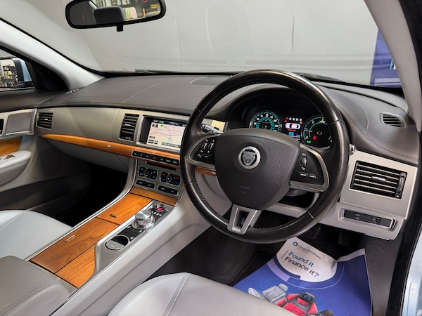 Used Jaguar XF 2012 for sale - 74816079: Photo 12