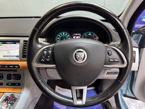 Used Jaguar XF 2012 for sale - 74816079: Photo 13
