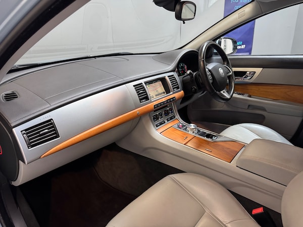 Used Jaguar XF 2012 for sale - 74816079: Photo 15
