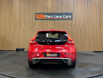 Used Volvo V40 2017 for sale - 78688072: Photo