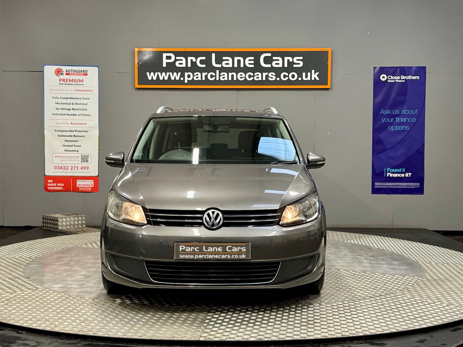 Used Volkswagen Touran 2012 for sale - 76863064: Photo 11
