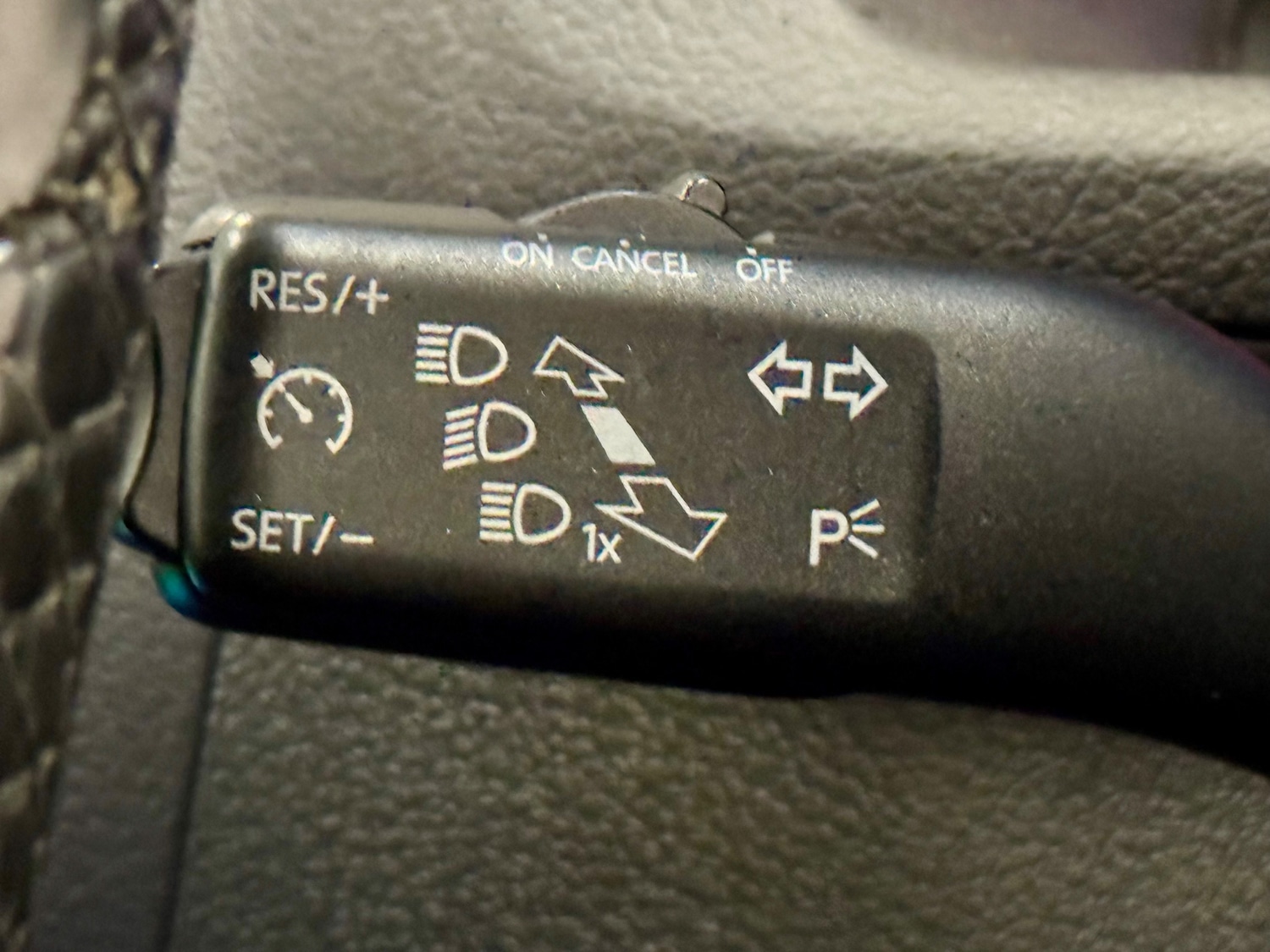 Used Volkswagen Touran 2012 for sale - 76863064: Photo 26