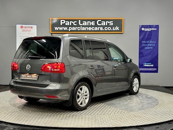 Used Volkswagen Touran 2012 for sale - 76863064: Photo