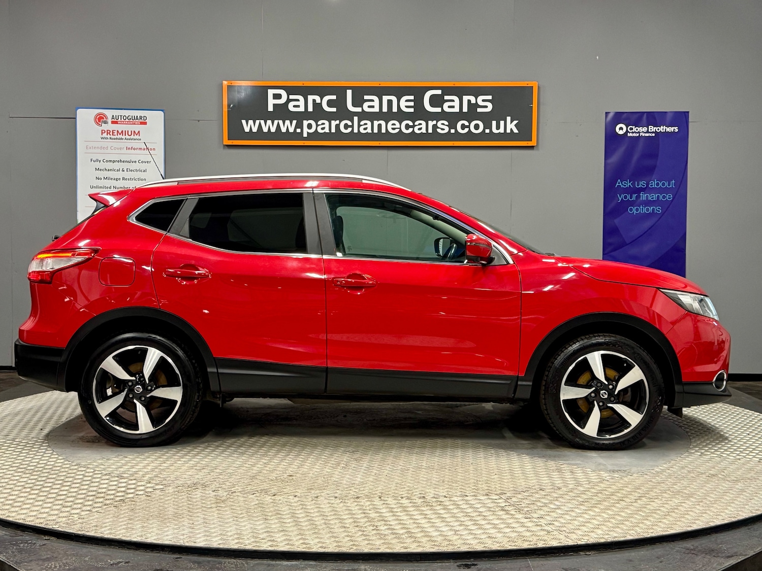 Used Nissan Qashqai 2016 for sale - 76569276: Photo 2