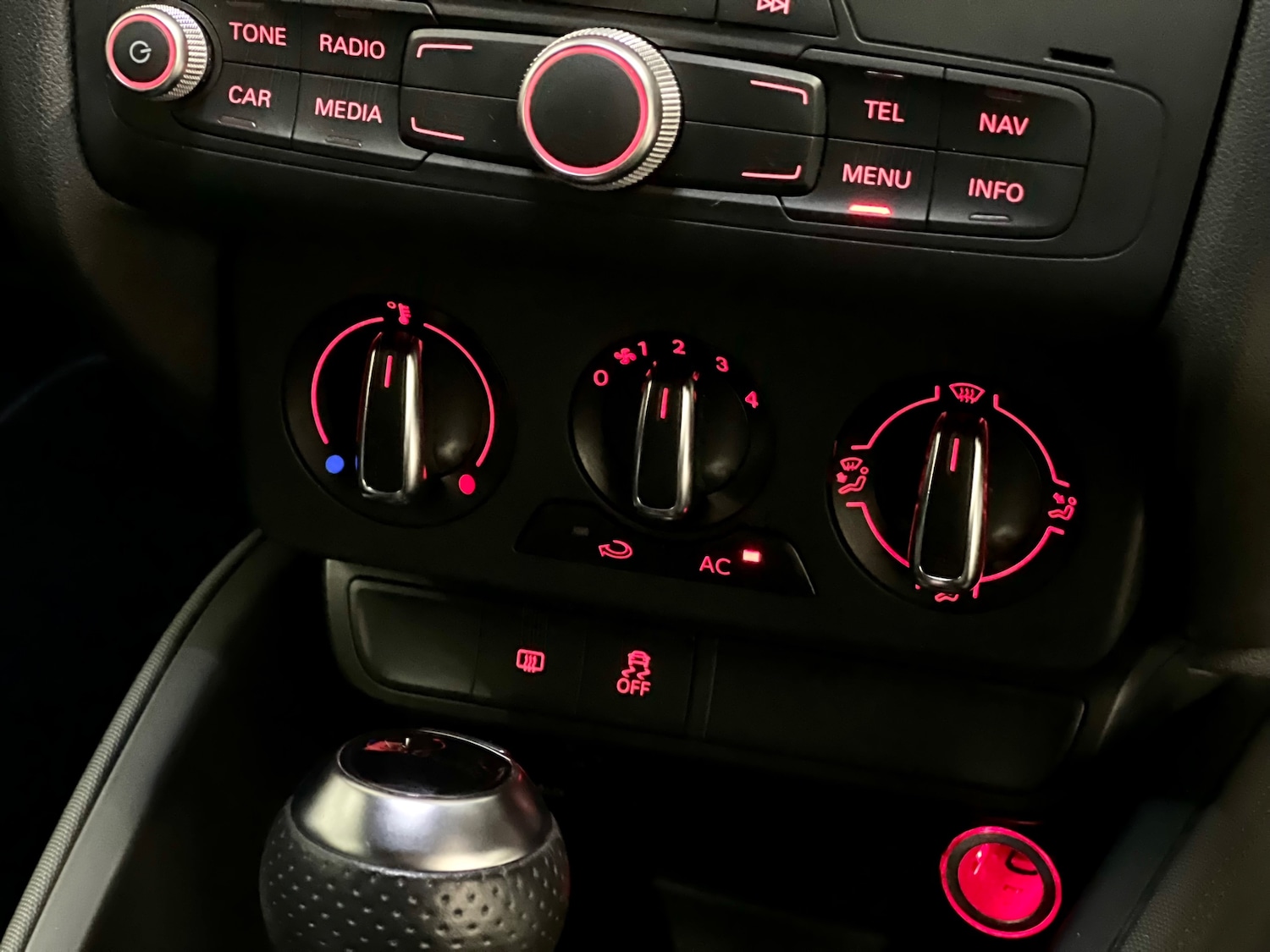 Used Audi A1 2012 for sale - 76922702: Photo 15