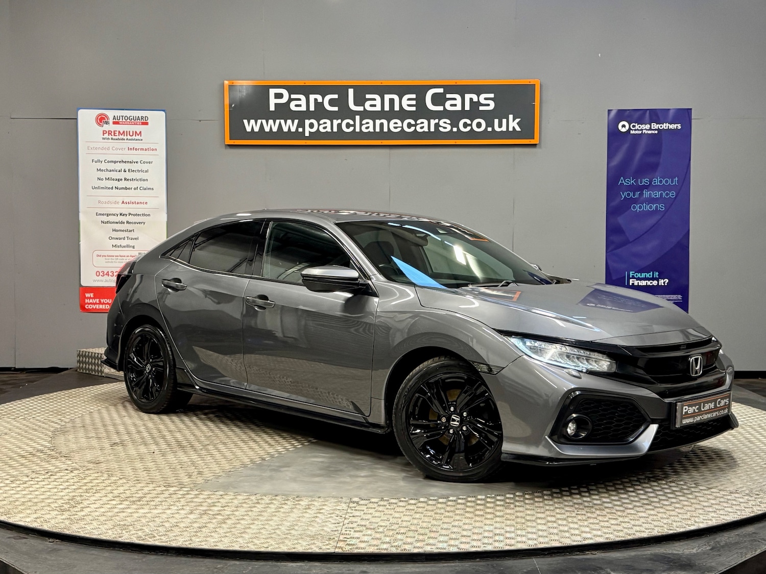 Used Honda Civic 2018 for sale - 76518071: Photo 1