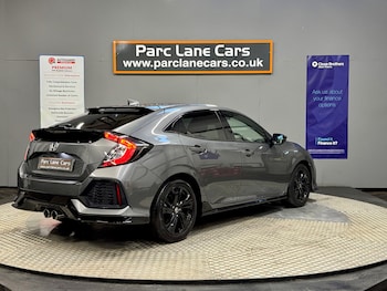 Used Honda Civic 2018 for sale - 76518071: Photo