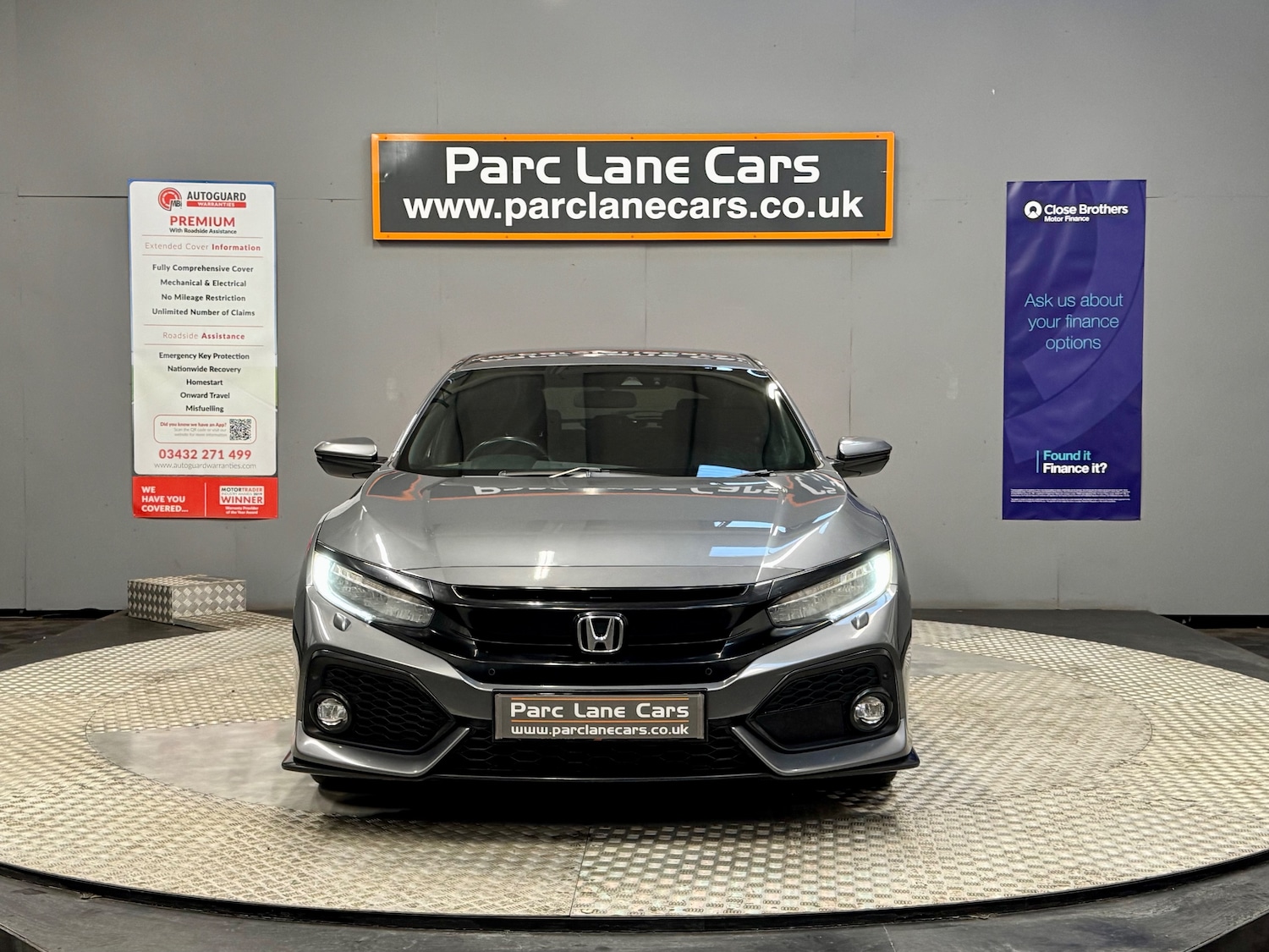 Used Honda Civic 2018 for sale - 76518071: Photo 9