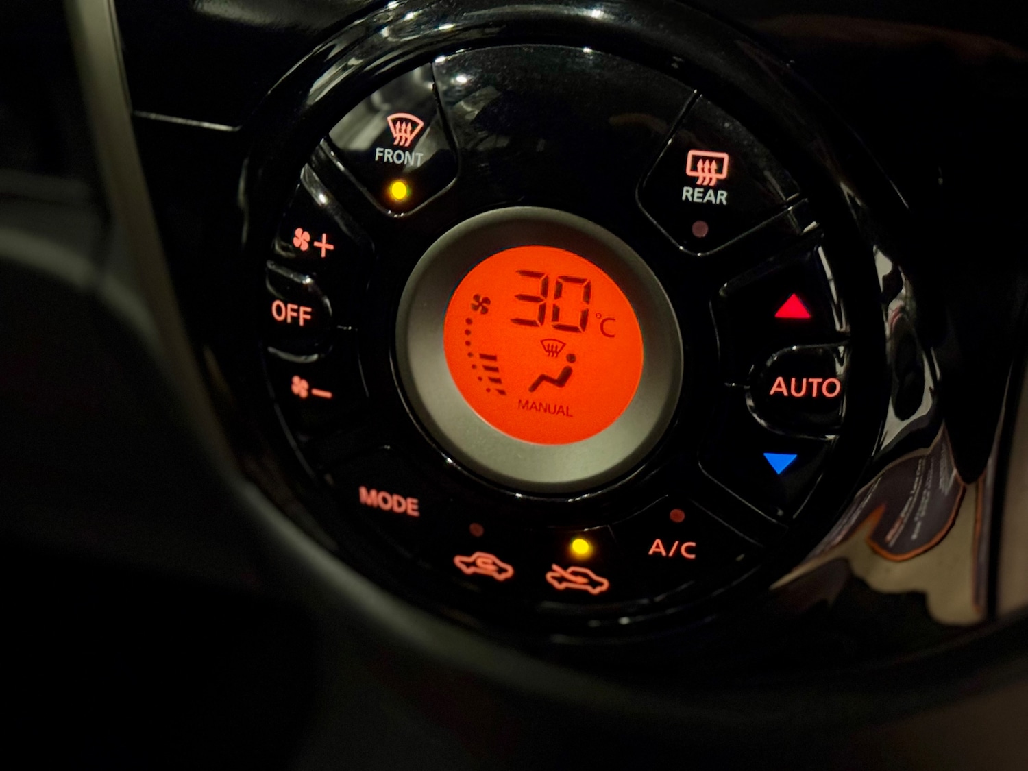 Used Nissan Micra 2014 for sale - 77002037: Photo 18