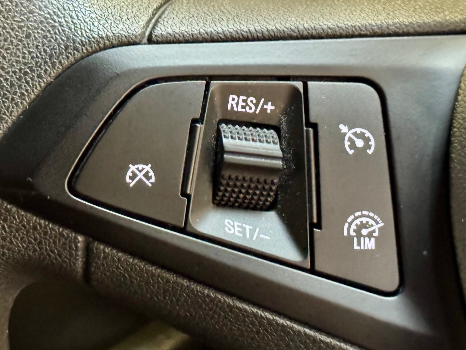 Used Vauxhall Viva 2016 for sale - 77603820: Photo 21