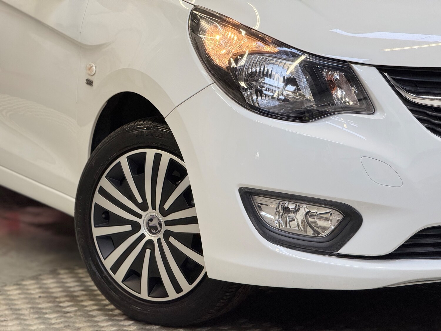 Used Vauxhall Viva 2016 for sale - 77764236: Photo 12