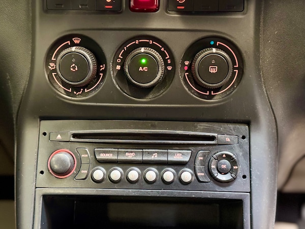 Used Citroen C3 Picasso 2012 for sale - 75337785: Photo 21