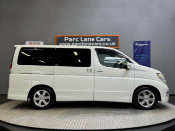 Used Nissan Elgrand 2009 for sale - 74177522: Photo