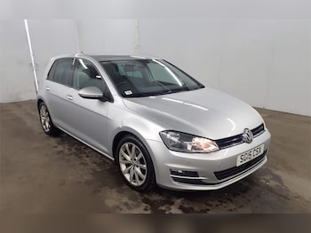 Used Volkswagen Golf 2015 for sale - 76565613: Photo