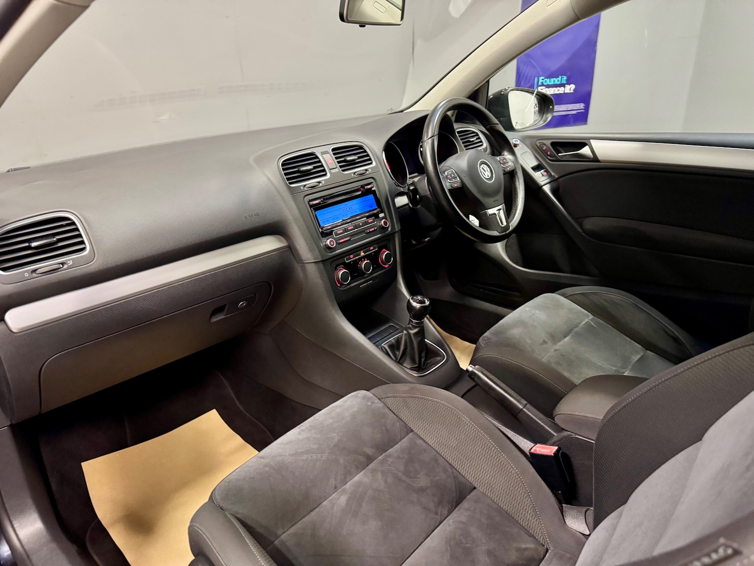 Used Volkswagen Golf 2011 for sale - 76369078: Photo 14