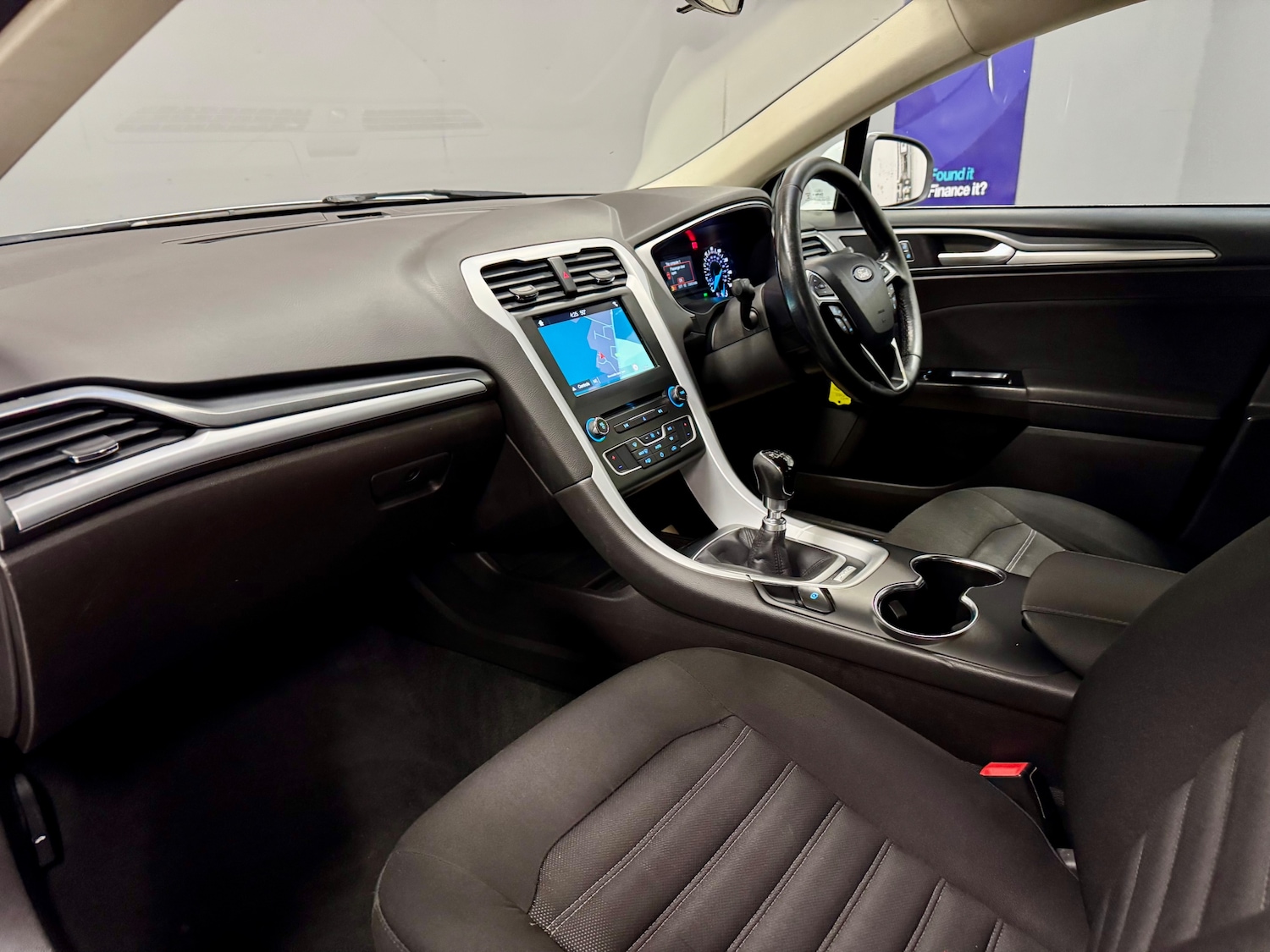 Used Ford Mondeo 2017 for sale - 76346882: Photo 16