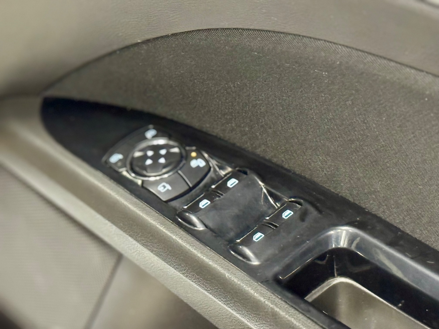 Used Ford Mondeo 2017 for sale - 76346882: Photo 20