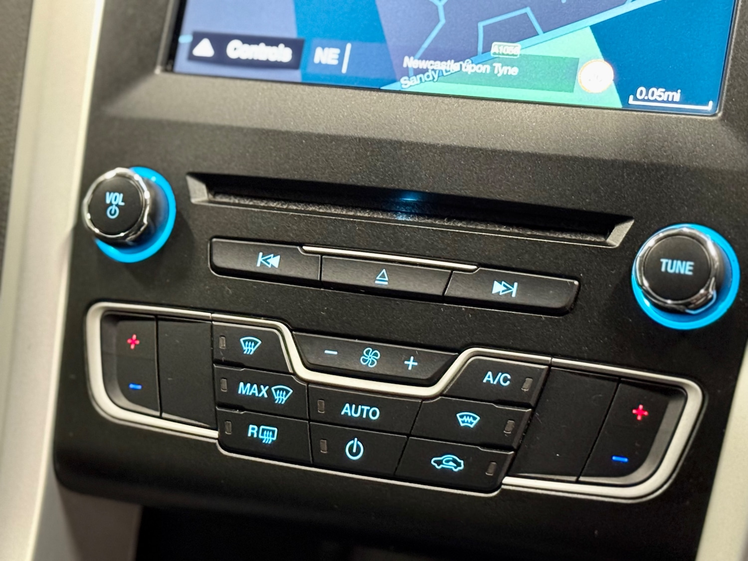 Used Ford Mondeo 2017 for sale - 76346882: Photo 26