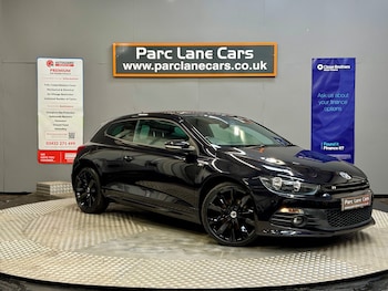 2013 (63) - 2.0 TDI R-Line Hatchback 3dr Diesel - LEATHER - NAV