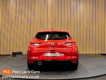 Used Renault Megane 2017 for sale - 77220877: Photo