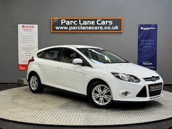 2014 (64) - 1.0T EcoBoost Titanium Navigator Hatchback 5dr - LOW MILEAGE -
