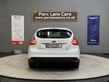 Used Ford Focus 2014 for sale - 76386902: Photo