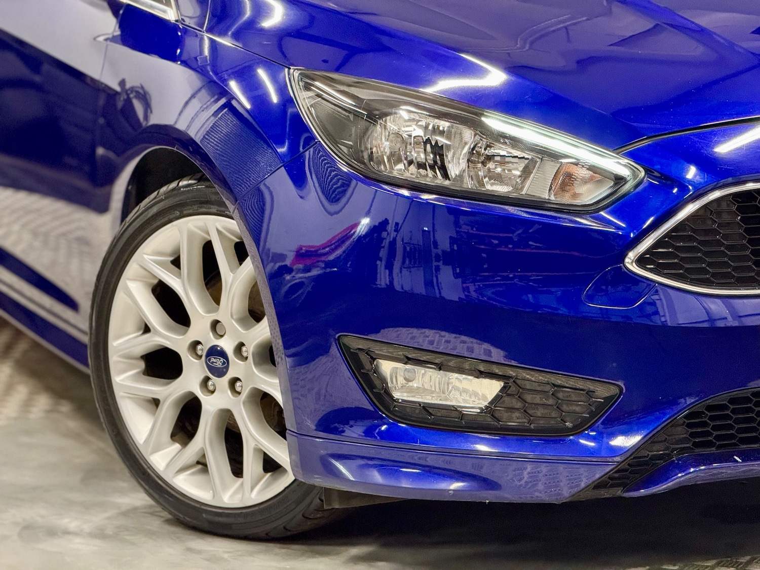 Used Ford Focus for sale - 76477489: Photo 11
