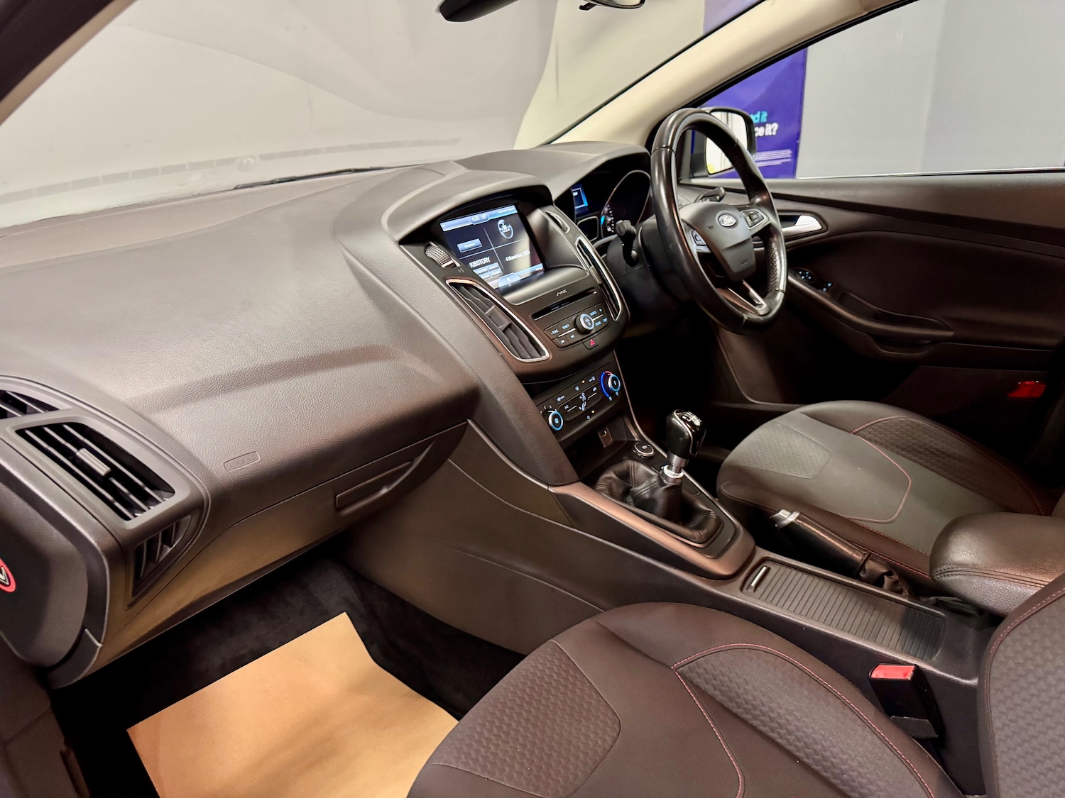 Used Ford Focus for sale - 76477489: Photo 15