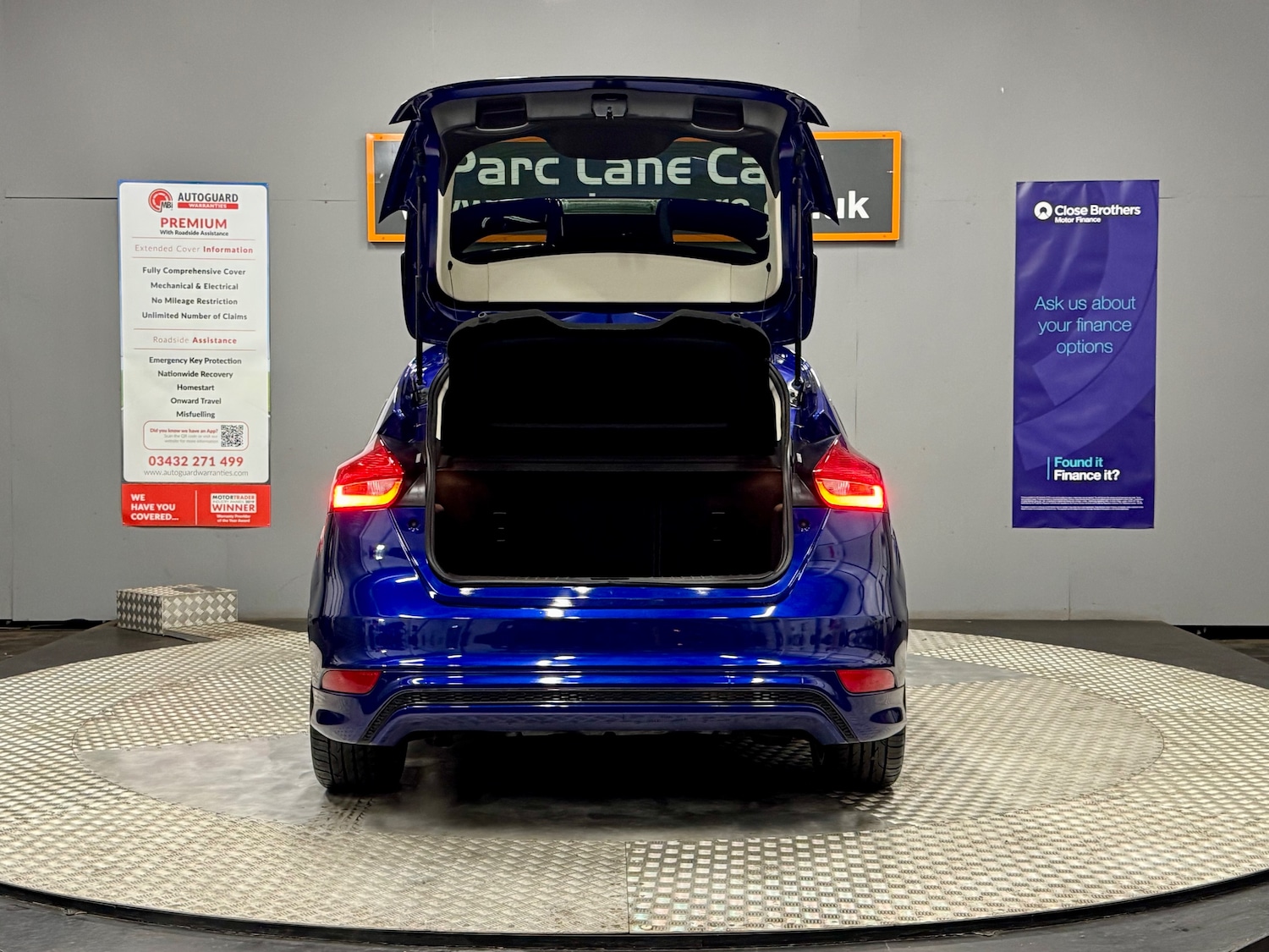 Used Ford Focus for sale - 76477489: Photo 5