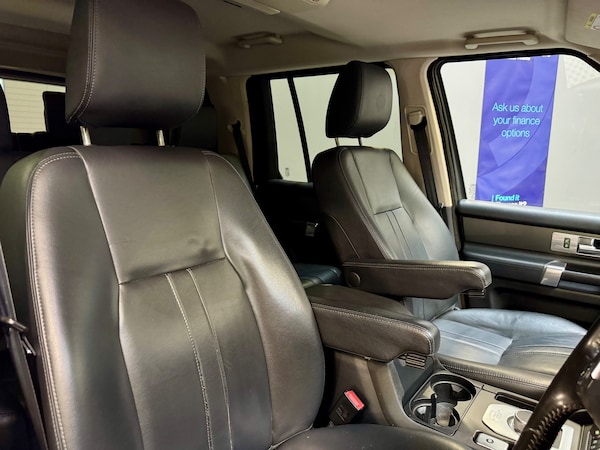 Used Land Rover Discovery 4 2015 for sale - 76253192: Photo 19