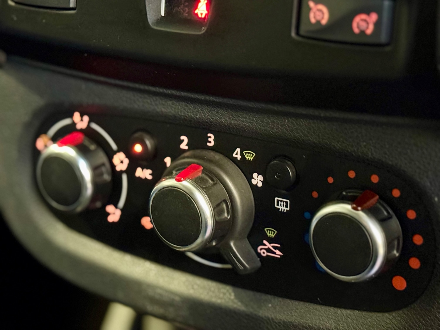 Used Dacia Duster 2017 for sale - 76376816: Photo 16