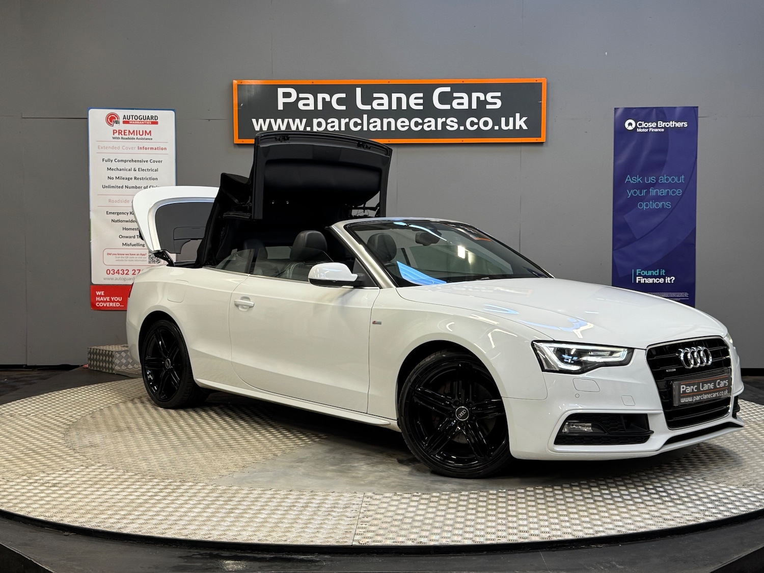 Used Audi A5 Cabriolet 2013 for sale - 76341049: Photo 2