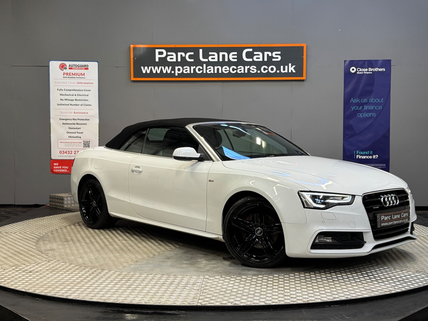 Used Audi A5 Cabriolet 2013 for sale - 76341049: Photo 3